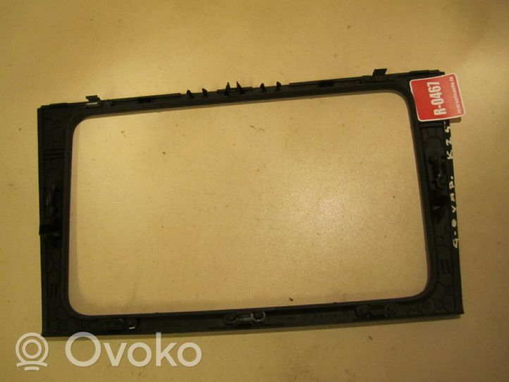 Volkswagen Golf VI Konsola środkowa / Radio / GPS 5K0858063E