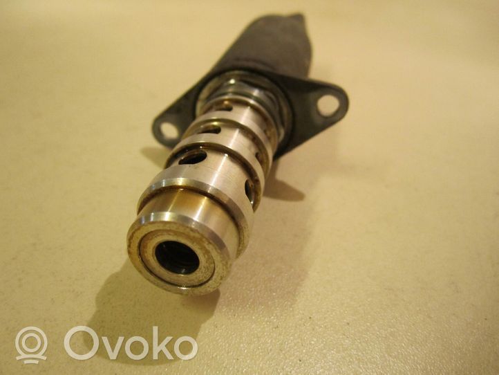 Volkswagen PASSAT B6 Valvola di controllo dell’olio 06F109257B