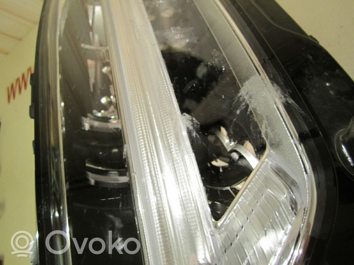 Volvo XC90 Lampa przednia 31655266