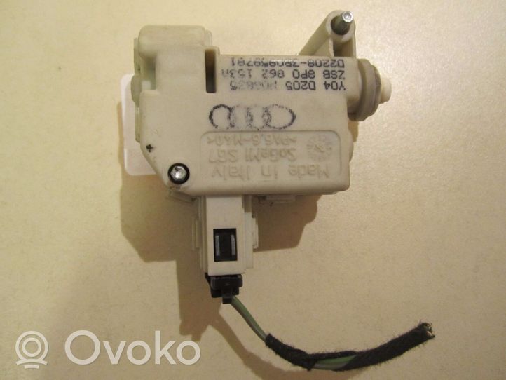 Audi A3 S3 8P Fuel tank cap lock motor 8P0862153A