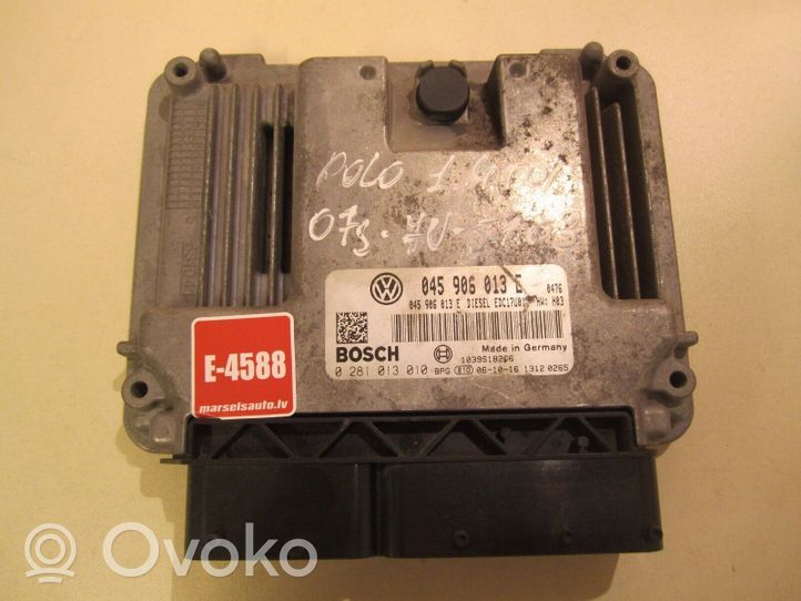 Volkswagen Polo IV 9N3 Sterownik / Moduł ECU 045906013E