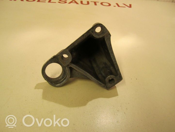 Audi 100 200 5000 C3 Support de boîte de vitesses 443399114G