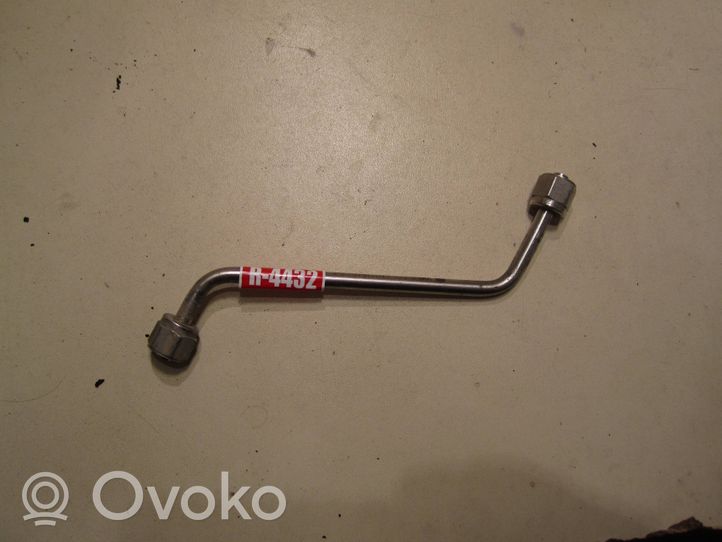 Volkswagen PASSAT B6 Fuel injector supply line/pipe 3C0201417