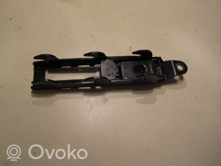 Audi A2 Rail de réglage hauteur de ceinture de sécurité 8Z0857833