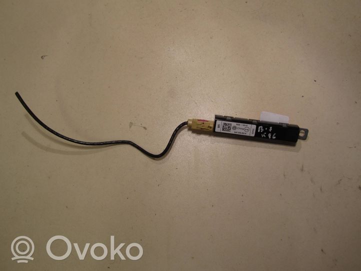 Volkswagen PASSAT B7 Radio antena 3AF035552A