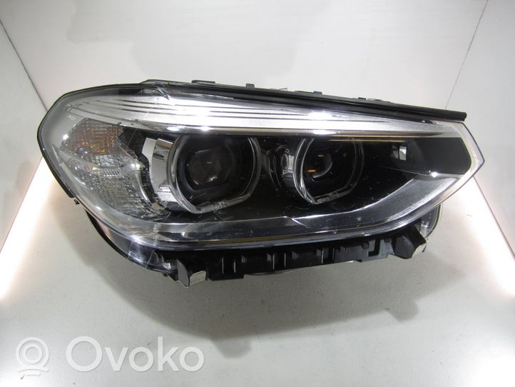 BMW X3 G01 Priekinis žibintas 8739648