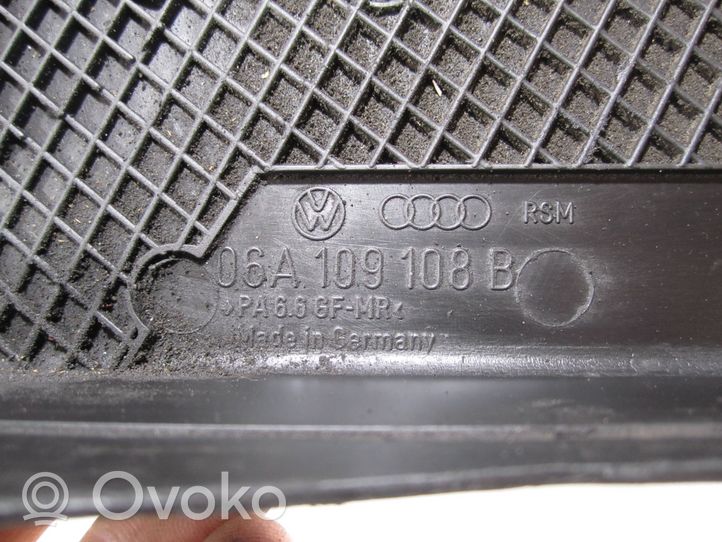 Audi A4 S4 B5 8D Paskirstymo diržo apsauga (dangtelis) 06A109108B