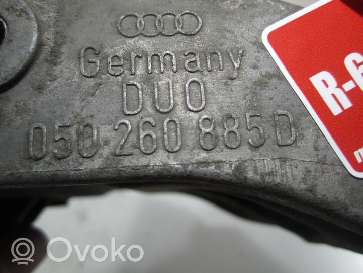 Audi 80 90 S2 B4 Uchwyt / Mocowanie sprężarki klimatyzacji 050260885D