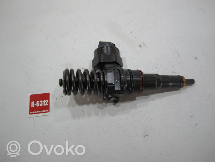 Volkswagen Lupo Fuel injector 045130073P