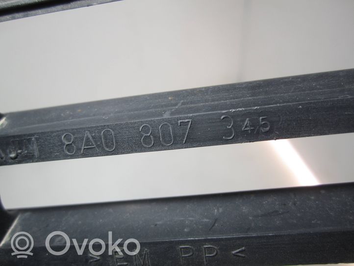 Audi 80 90 S2 B4 Grille inférieure de pare-chocs avant 8A0807345