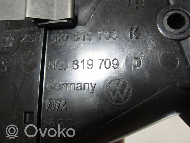 Volkswagen Golf VI Centrinės oro grotelės 5K0819703K