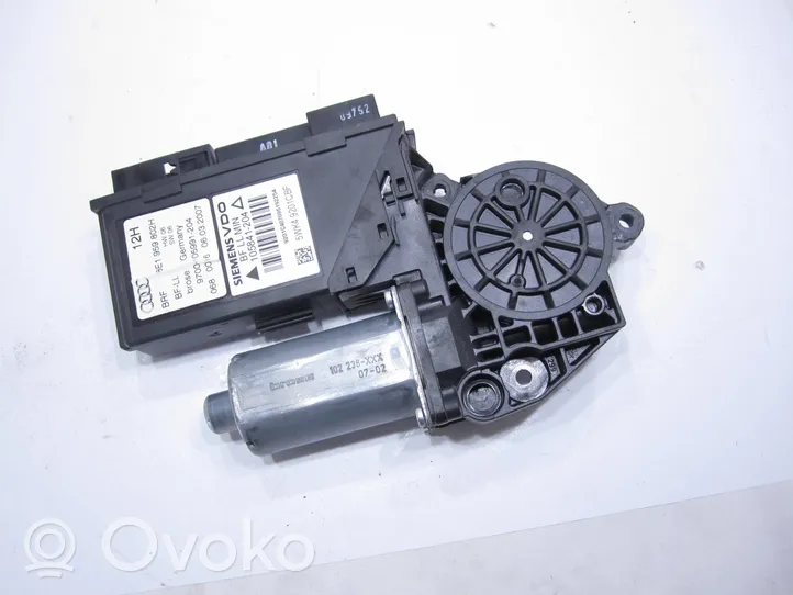 Audi A4 S4 B7 8E 8H Motorino alzacristalli della portiera anteriore 8E1959802H