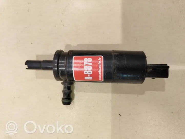 Volkswagen PASSAT CC Headlight washer pump 3B7955681