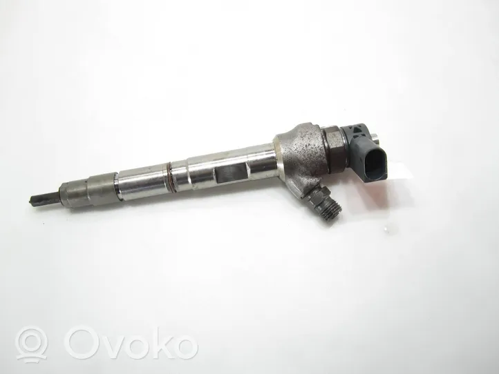 Volkswagen PASSAT B8 Injecteur de carburant 04L130277AC