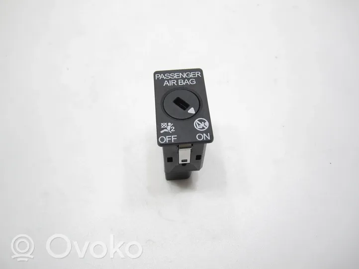 Volkswagen PASSAT B8 Passenger airbag on/off switch 5Q0919237