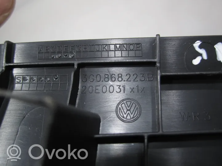 Volkswagen PASSAT B8 Boczny element deski rozdzielczej 3G0868223B