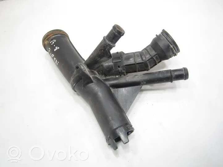 Volkswagen PASSAT B8 Engine coolant pipe/hose 04L121026F