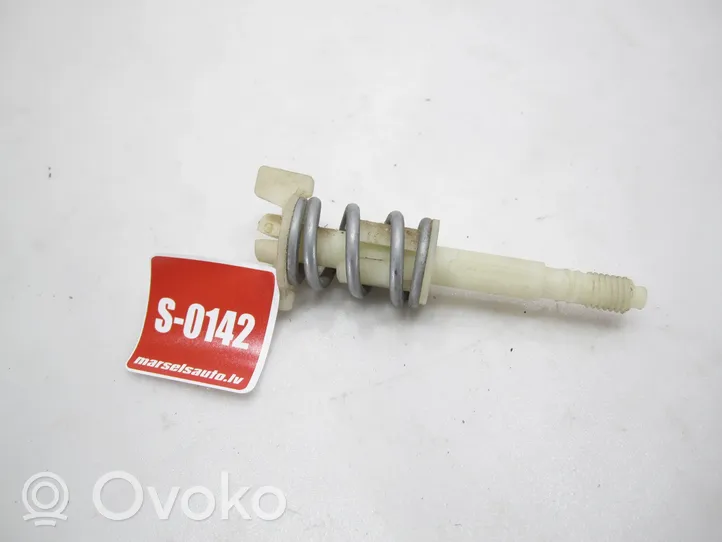 Volkswagen Polo V 6R Galinio žibinto detalė 1K8945300