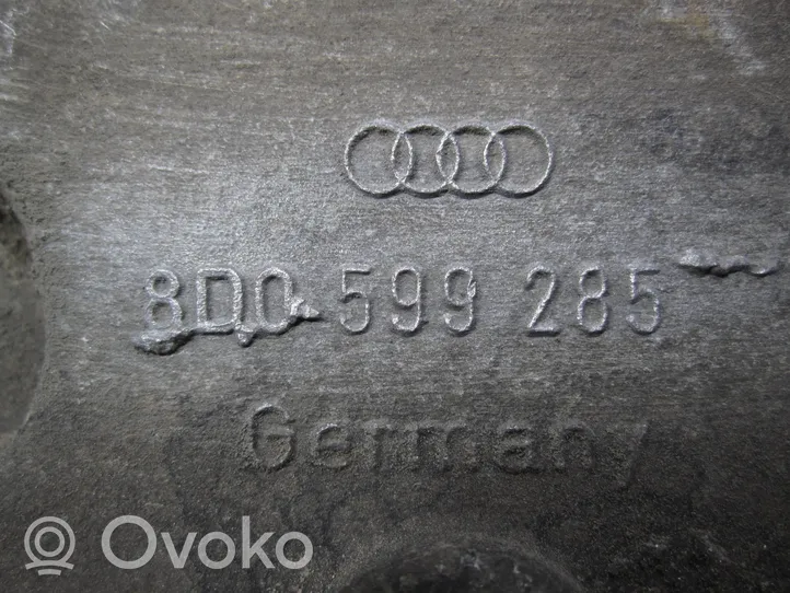 Audi A4 S4 B5 8D Wspornik / Mocowanie grodzi środkowej 8D0599285