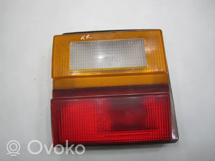 Audi 100 200 5000 C3 Luci posteriori del portellone del bagagliaio 443945225A