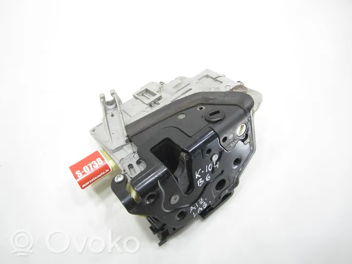 Volkswagen PASSAT B6 Rear door lock 3C4839016A