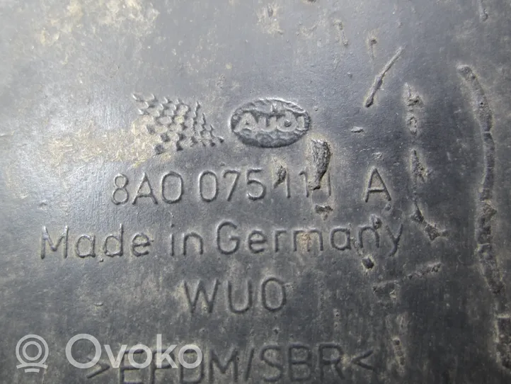 Audi 80 90 B3 Eturoiskeläppä 8A0075111A