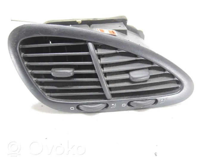 Volkswagen Sharan Griglia di ventilazione centrale cruscotto 7M1819728E