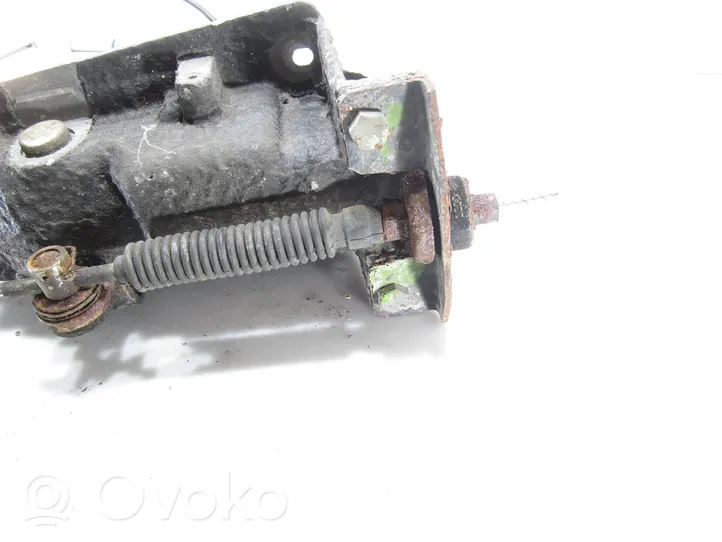 Audi 80 90 S2 B4 Gear selector/shifter (interior) 8A1713109