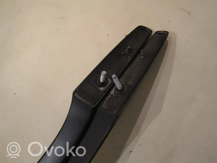 Volkswagen PASSAT B7 Roof bar rail 3C9860026B