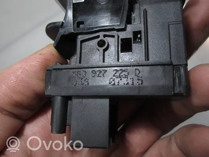 Volkswagen Golf VII Hand parking brake switch 5G0927225D