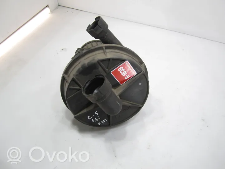 Volkswagen Golf V Antrinis oro siurblys 06A959253E