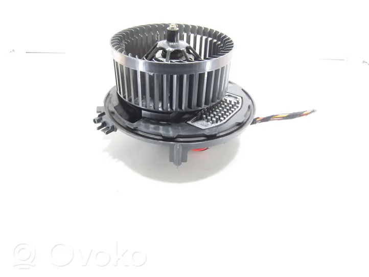 Volkswagen PASSAT B8 Mazā radiatora ventilators 3Q1819021D