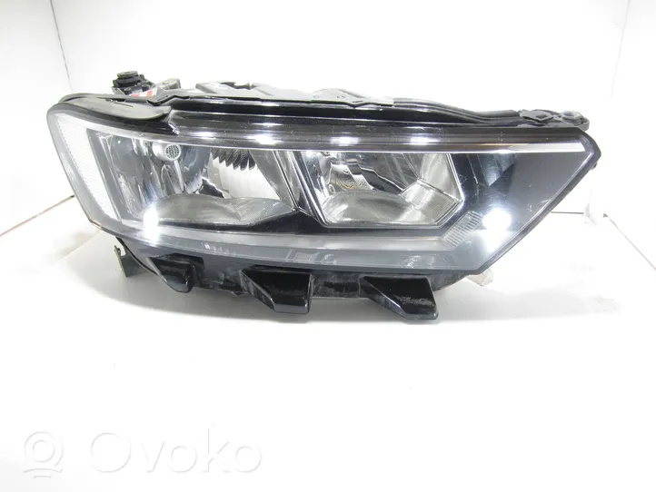 Volkswagen T-Roc Lampa przednia 2GA941006B