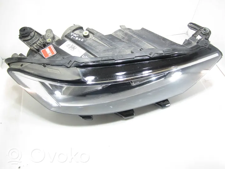 Volkswagen T-Roc Lampa przednia 2GA941006B