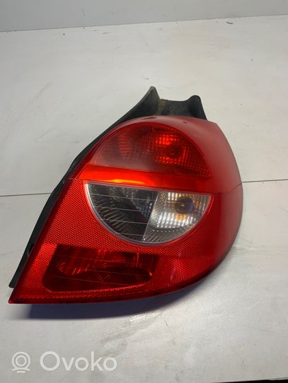 Renault Clio III Moulure de garniture de feu arrière / postérieur 89035080