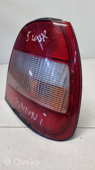 Nissan Sunny Wkład lampy tylnej 22063324R