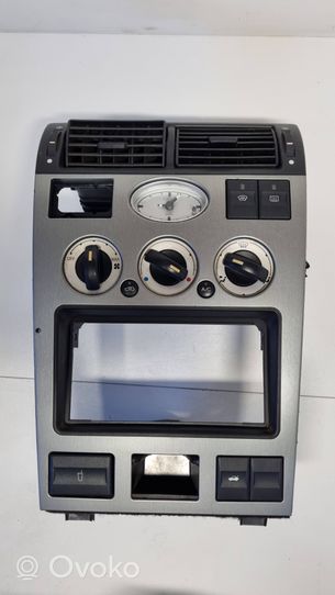Ford Mondeo Mk III Panel klimatyzacji 2S7H19980CA