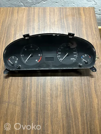 Peugeot 406 Tachimetro (quadro strumenti) 9642946280