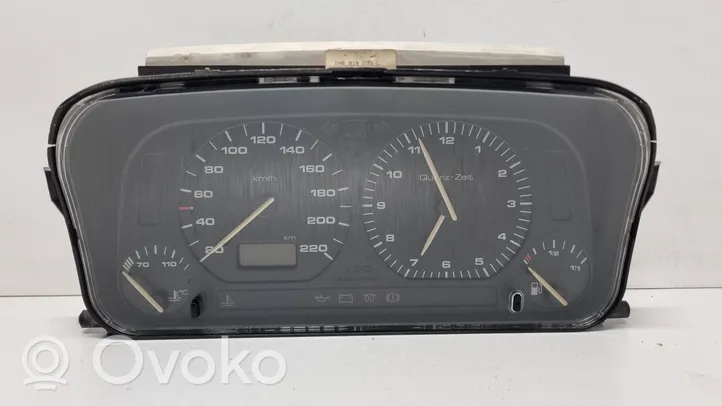 Volkswagen PASSAT B3 Spidometras (prietaisų skydelis) 87001262