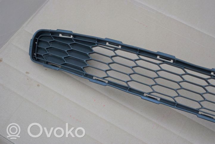 Nissan Leaf I (ZE0) Grille inférieure de pare-chocs avant 622563NF5A