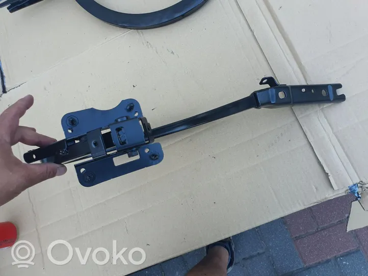 BMW 3 G20 G21 Tailgate hinge 7430639