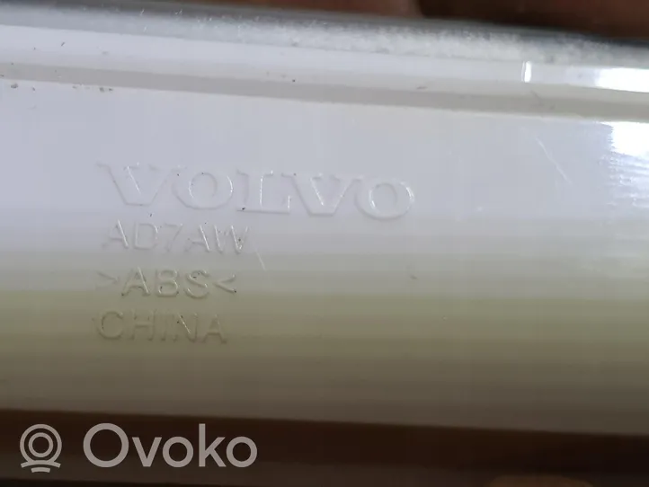 Volvo S90, V90 Takakynnys (korin osa) 31479063