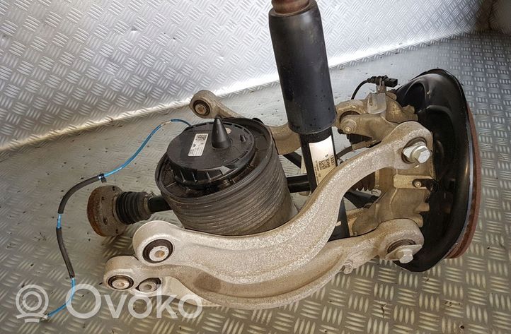 Audi Q7 4M Galinės važiuoklės komplektas 4M0616031S 4M0616002P