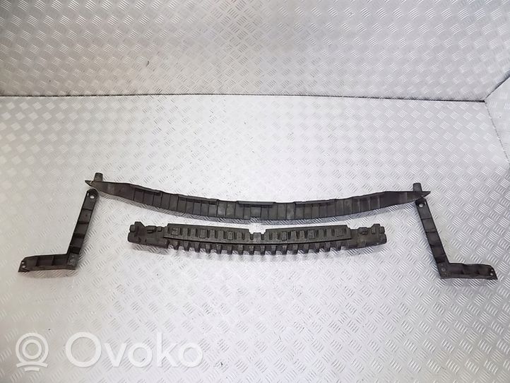 Volkswagen Touareg I Uchwyt / Mocowanie zderzaka tylnego 7L6807861