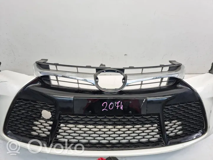 Toyota Camry Pare-choc avant 52119-06A50