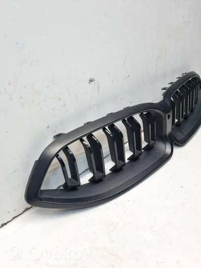 BMW M8 F91 F92 G14 G15 Maskownica / Grill / Atrapa górna chłodnicy 