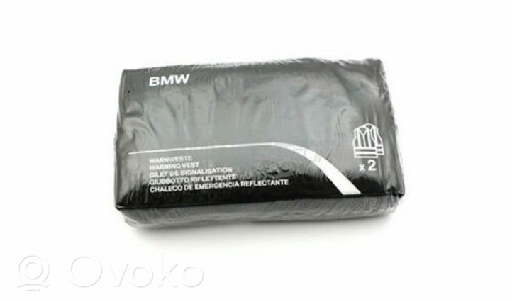 BMW X1 F48 F49 Varoituskolmio 82262288693