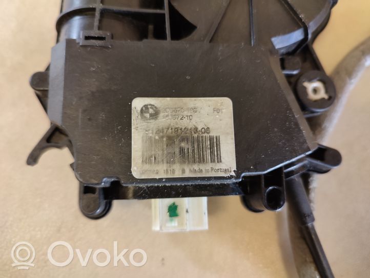 BMW 7 F01 F02 F03 F04 Siłownik klapki wlewu paliwa 51247191213