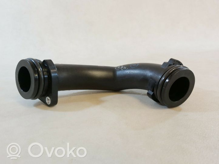 BMW 5 G30 G31 Variklio aušinimo vamzdelis (-ai)/ žarna (-os) 11658587519