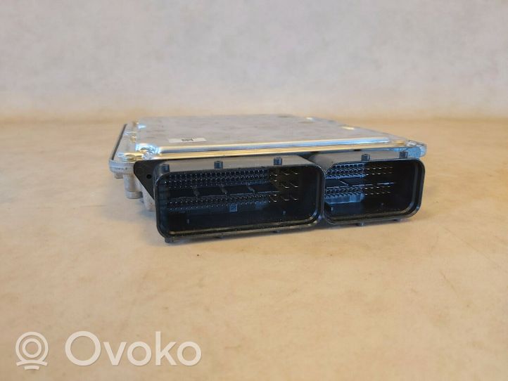 Volkswagen Golf VI Unité de commande, module ECU de moteur 5K7907115B